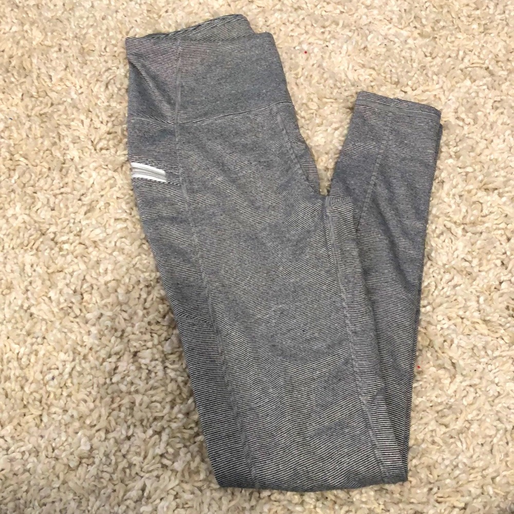 Stripped leggings